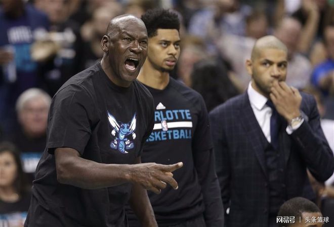 详细阅读:开云-亚冠赛后再迎强敌,夏洛特黄蜂更衣室发声,主帅态度——态度坚定,心理建设被强调的简单介绍-开云 开云-亚冠赛后再迎强敌,夏洛特黄蜂更衣室发声,主帅态度——态度坚定,心理建设被强调的简单介绍-开云