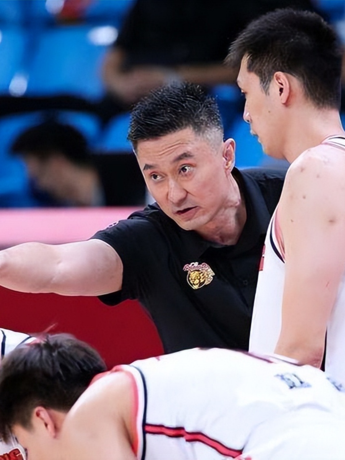 详细阅读:kaiyun-包含广东宏远发布备战花絮,今夜篮板制胜,西甲任务艰巨,轮换策略成焦点的词条-kaiyun kaiyun-包含广东宏远发布备战花絮,今夜篮板制胜,西甲任务艰巨,轮换策略成焦点的词条-kaiyun